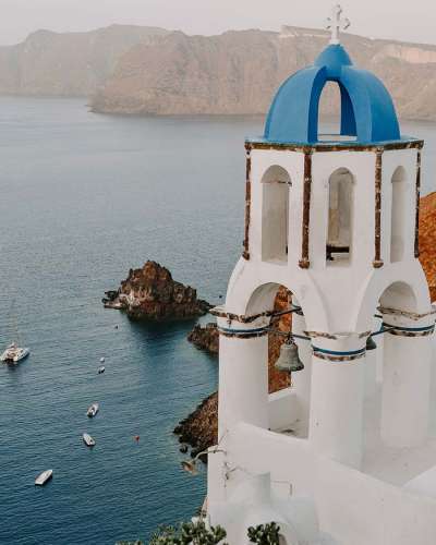 1-distance-santopaz-santorini-greece.jpg