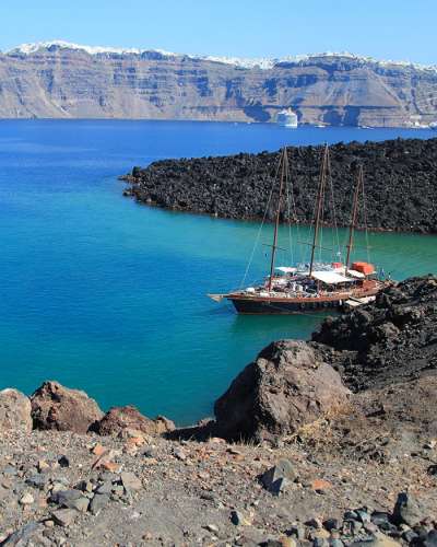 3-sightseeing-santopaz-santorini-greece.jpg